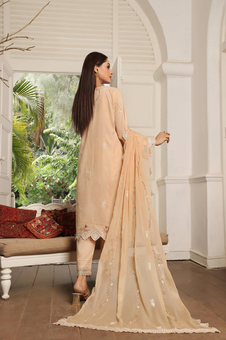 3 PIECE - EMBROIDERED JACQUARD LAWN SUIT - PAK FABRICS