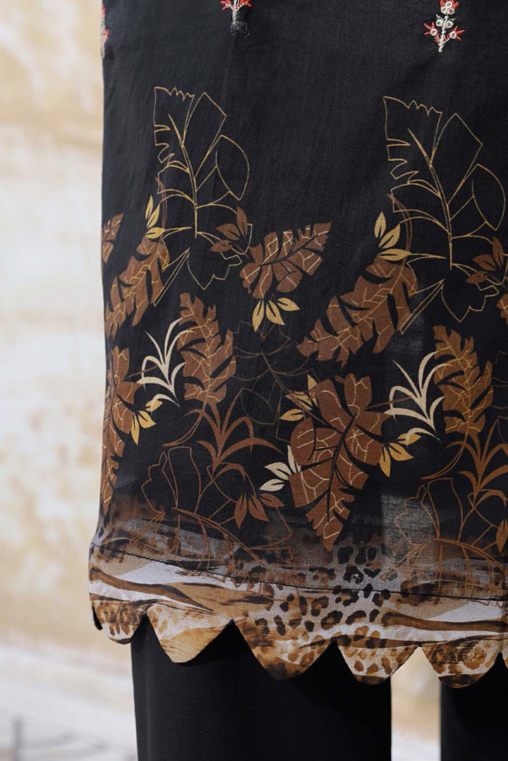 3 PIECE - DIGITAL PRINTED EMBROIDERED LAWN SUIT - PAK FABRICS